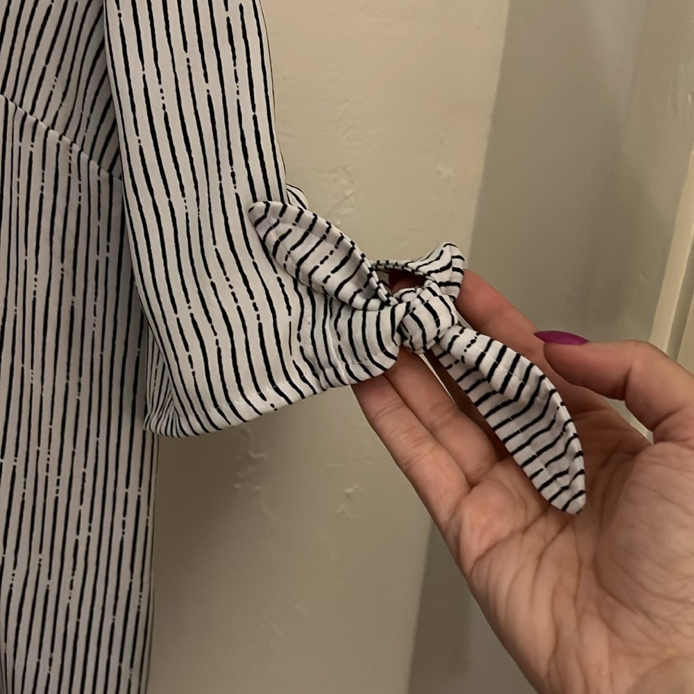 APT 9 Black & White Striped Button Front Short Tie Sleeve Blouse Shirt - Picture 3 of 5